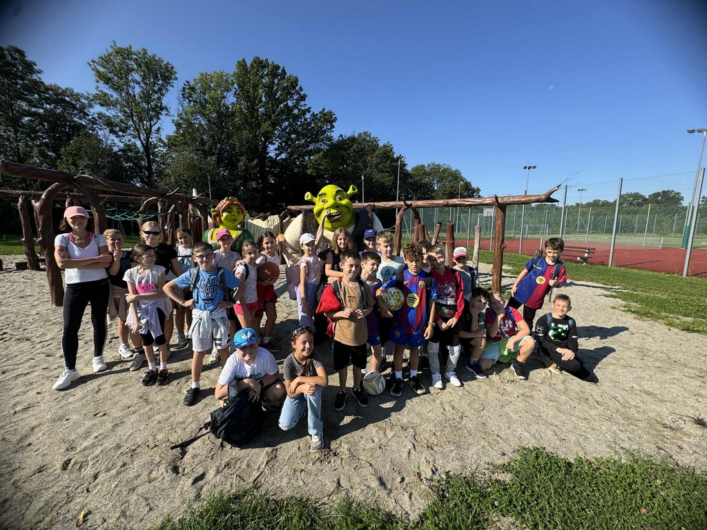 Sportowy piątek w terenie – klasa 4B w akcji!
