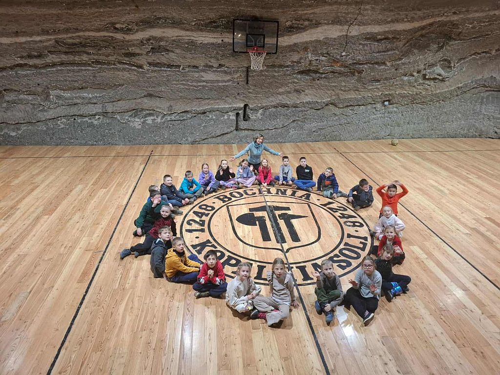 2b w świecie przyrody ożywionej i nieożywionej