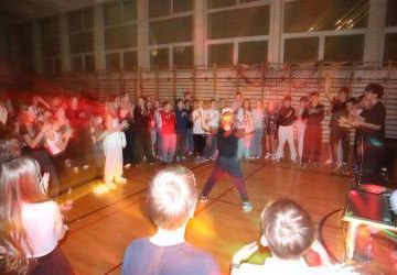 Andrzejkowa dyskoteka klas 4-8