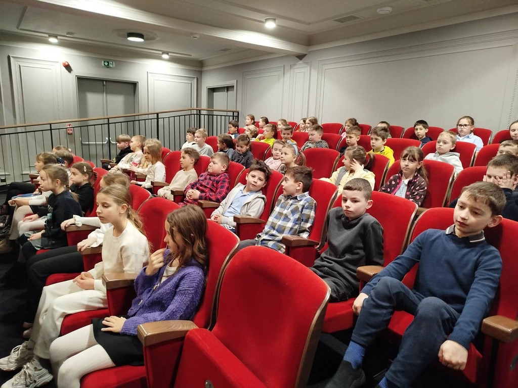 „Spod naszej strzechy, czyli w kręgu baśni i legend polskich” – przedstawienie w GCK-u