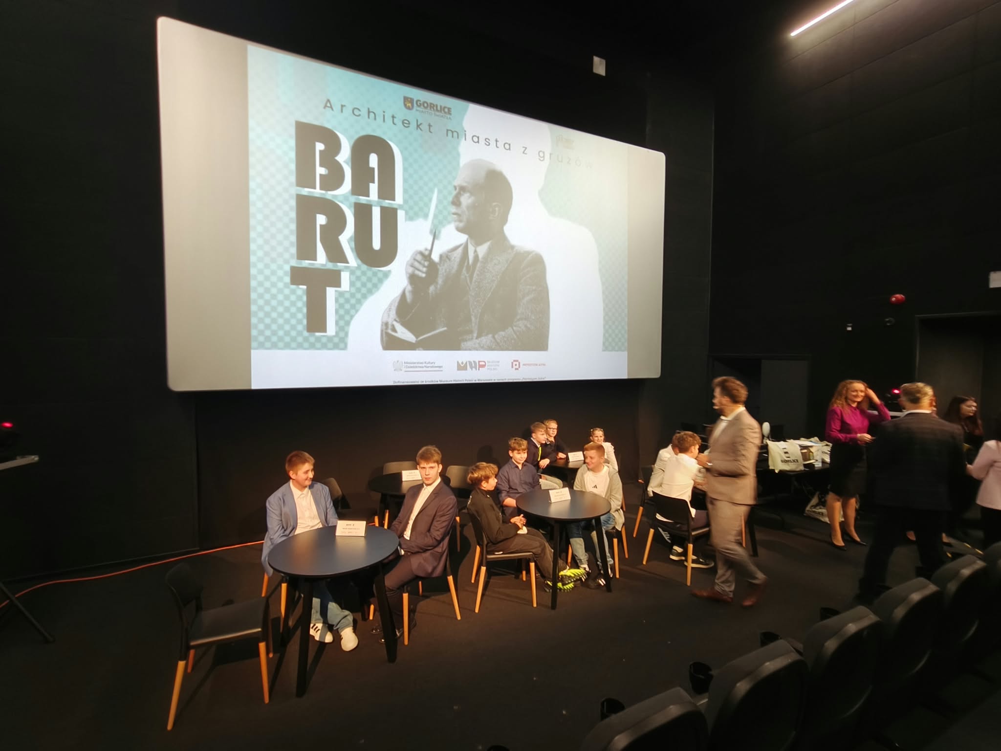 Uczniowie MZS nr 6 w konkursie „Interaktywna lekcja historii”